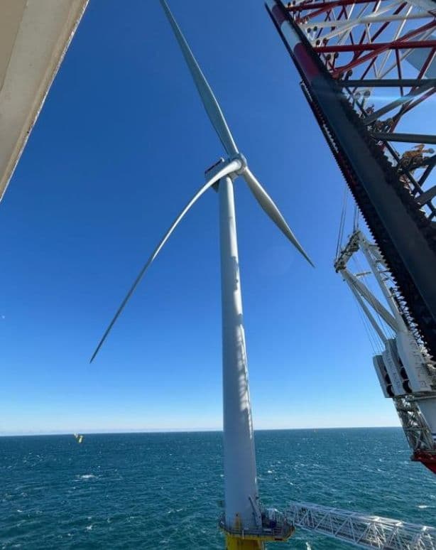 First Power Flows from Biggest US Offshore Wind Farm