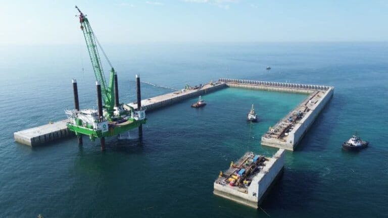 Construction Progressing on World’s First Artificial Energy Island